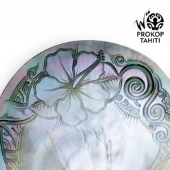 Nacre Gravee Prokop Tahiti Fleur D'hibiscus -Naturel Boutique nacre gravee prokop tahiti fleur d hibiscus 2